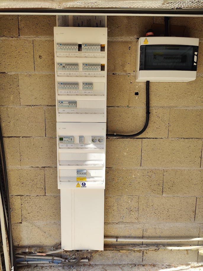 thermostat airzone Remplacement tableau électrique villa photovoltaïque