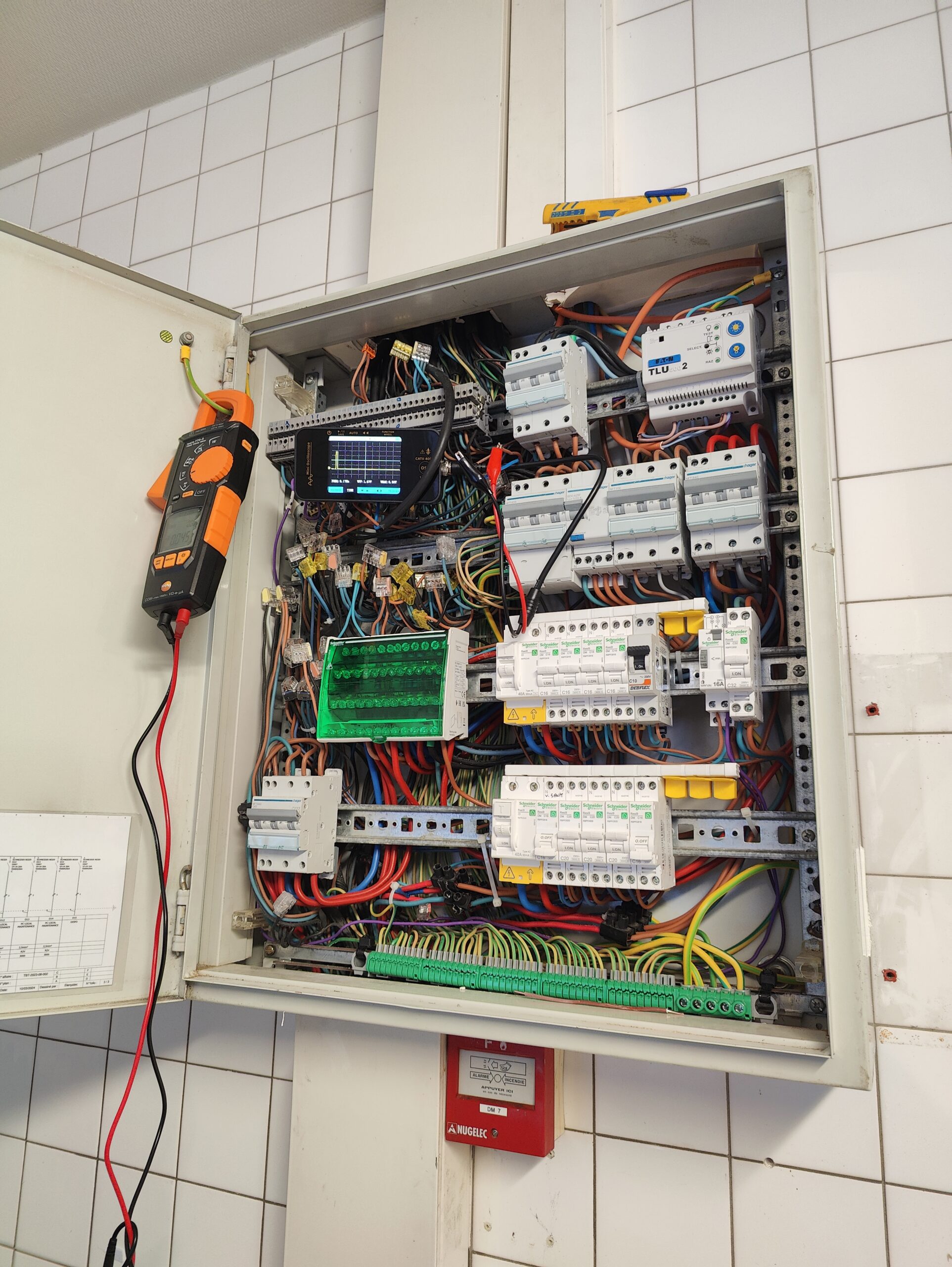 Diagnostic électrique sur un réseau BAES au Loroux-Bottereau